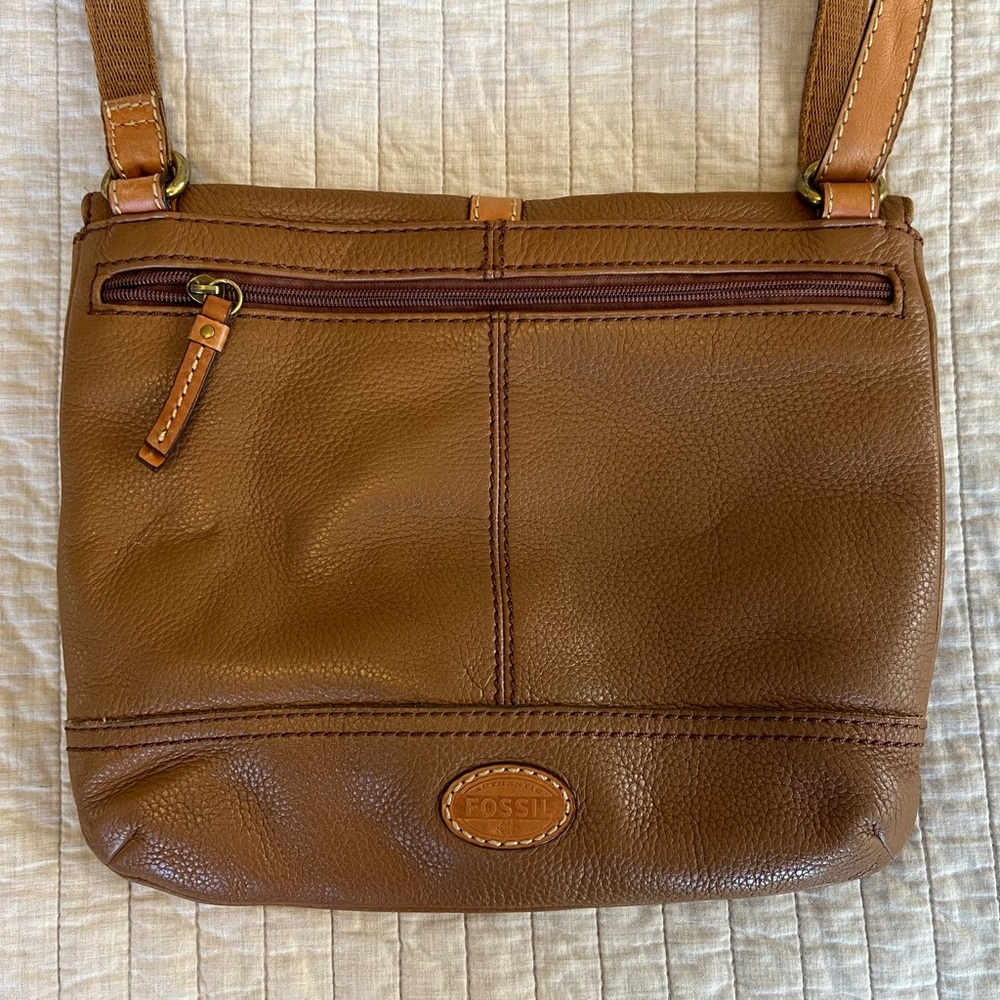 Women’s Fossil Leather Crossbody Bag - Brown - Picture 2 of 8